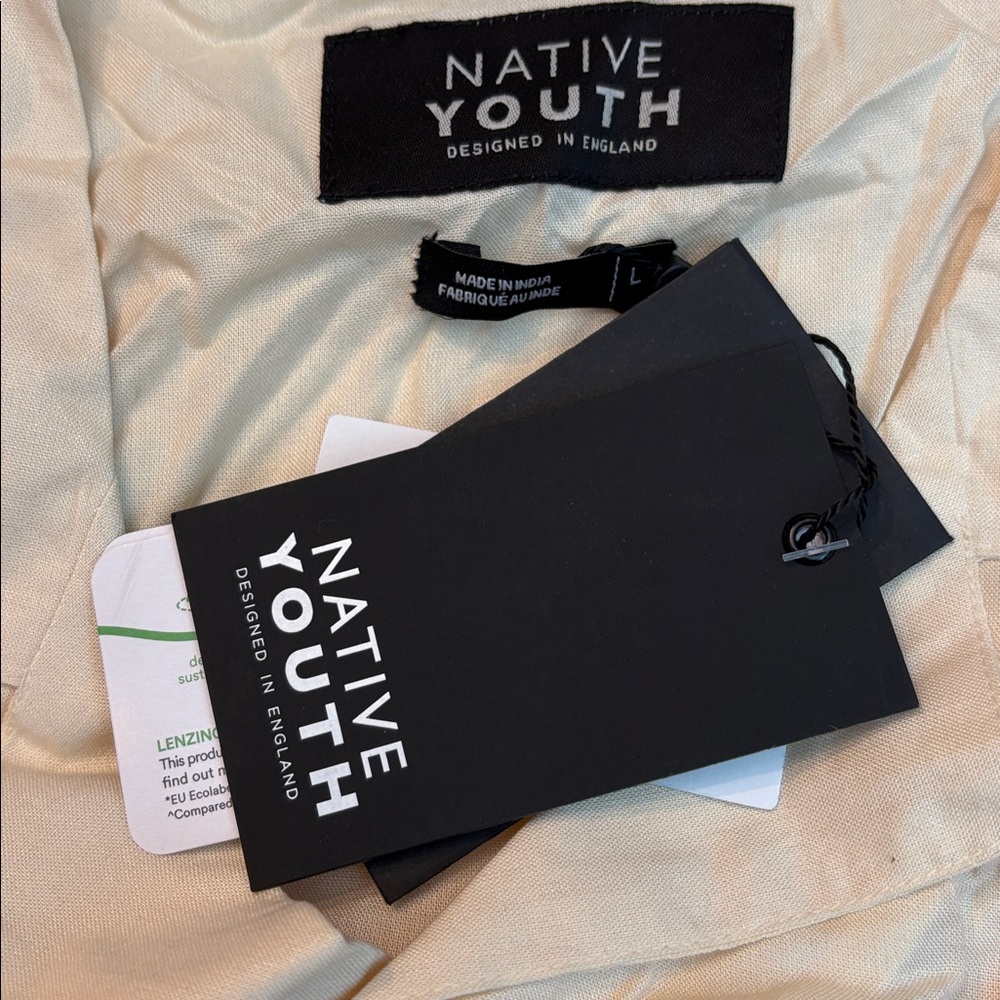 Native Youth - Floral Boxy Camp Shirt in Peach - size Large - NWT - Picture 3 of 5